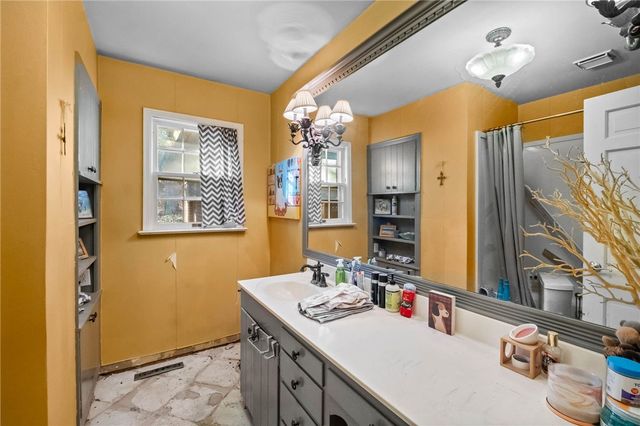 1223 E Hope Street, Fayetteville, AR 72701