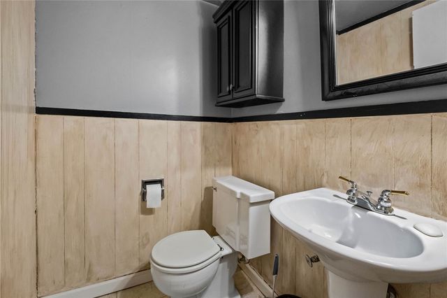 1223 E Hope Street, Fayetteville, AR 72701