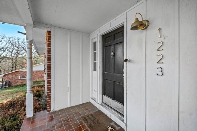 1223 E Hope Street, Fayetteville, AR 72701