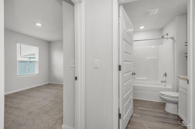 5280 Peach Dr, Pace, FL 32571