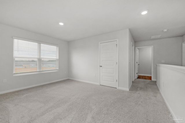 5280 Peach Dr, Pace, FL 32571