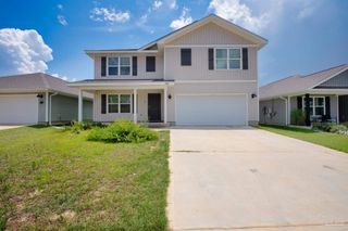 5280 Peach Dr, Pace, FL 32571