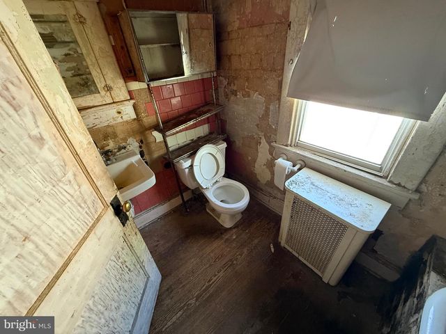 5001 ROSS RD, Baltimore, MD 21214