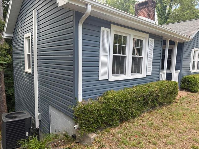 407 Ridgewood RD, Bassett, VA 24055