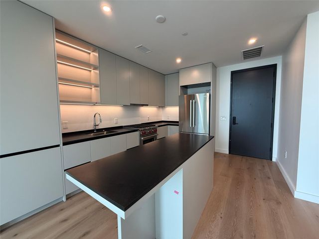 610 Davis ST 3104, Austin, TX 78701
