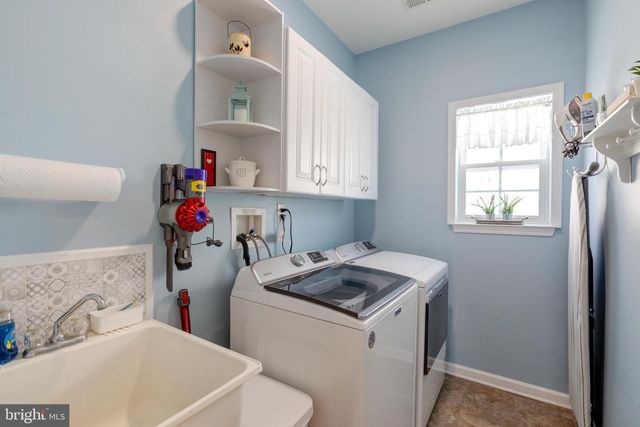 21 KRISTIAN DR, Sicklerville, NJ 08081