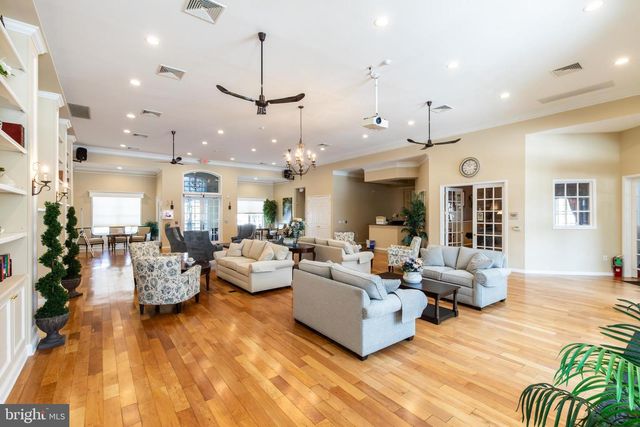 21 KRISTIAN DR, Sicklerville, NJ 08081