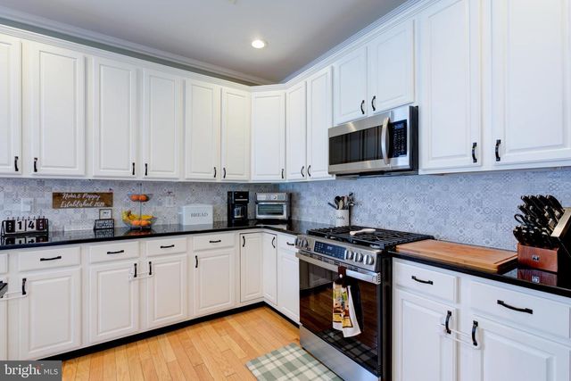 21 KRISTIAN DR, Sicklerville, NJ 08081