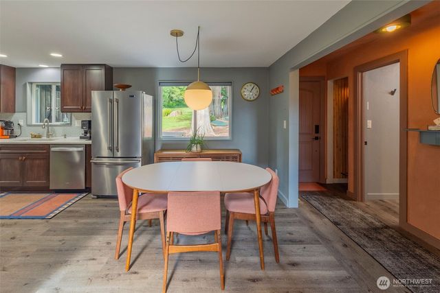 5915 Cedar Drive, Bow, WA 98232