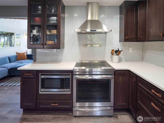 5915 Cedar Drive, Bow, WA 98232