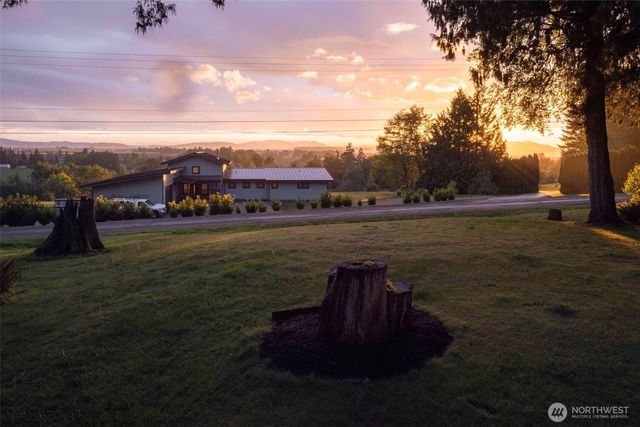 5915 Cedar Drive, Bow, WA 98232