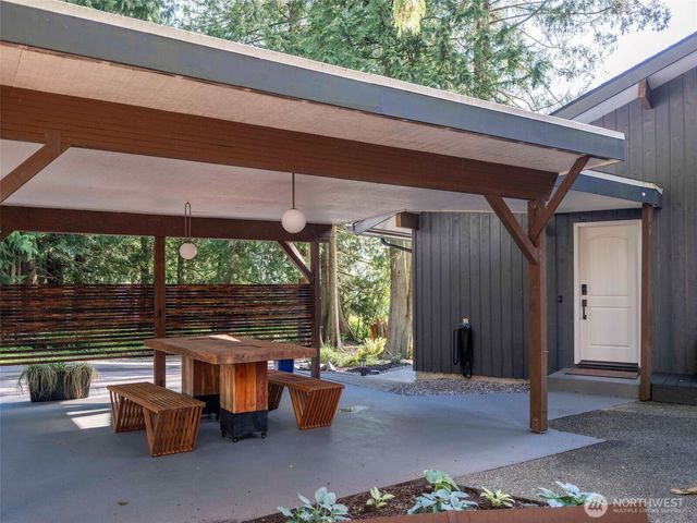 5915 Cedar Drive, Bow, WA 98232