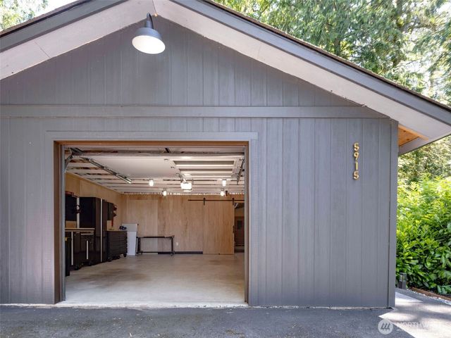 5915 Cedar Drive, Bow, WA 98232