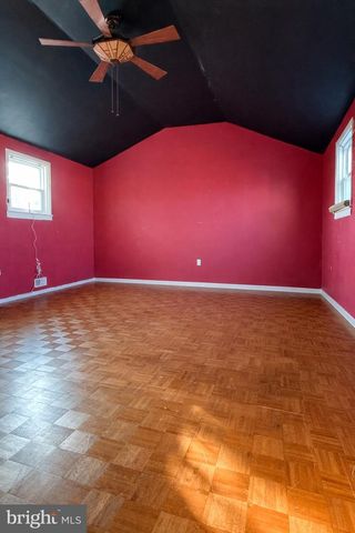 4 BELLOWS LN, Cherry Hill, NJ 08002