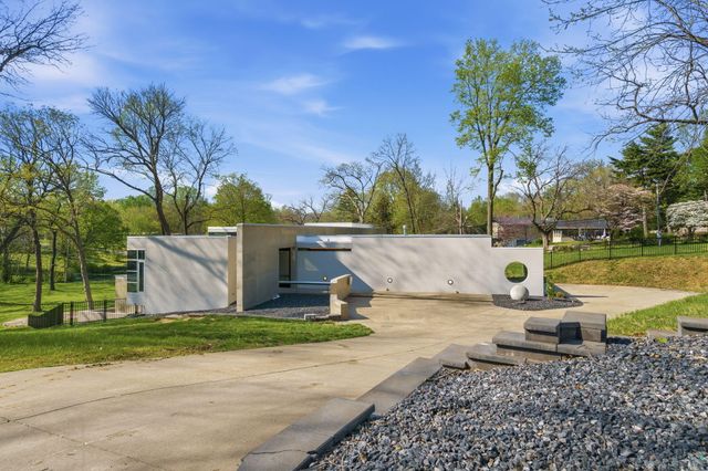 3023 E Inglewood Court, Springfield, MO 65804