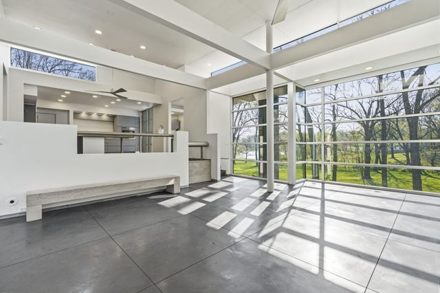 3023 E Inglewood Court, Springfield, MO 65804