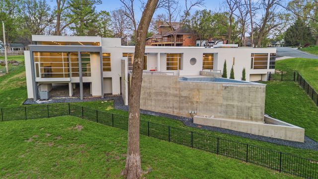 3023 E Inglewood Court, Springfield, MO 65804