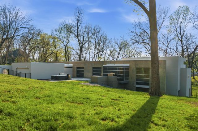 3023 E Inglewood Court, Springfield, MO 65804