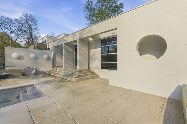 3023 E Inglewood Court, Springfield, MO 65804