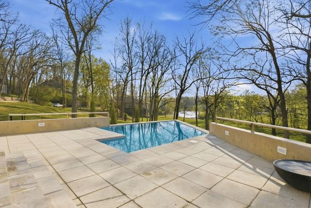 3023 E Inglewood Court, Springfield, MO 65804