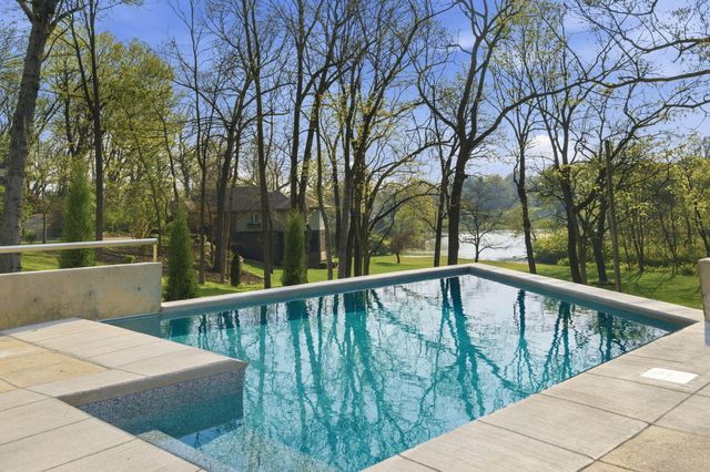 3023 E Inglewood Court, Springfield, MO 65804