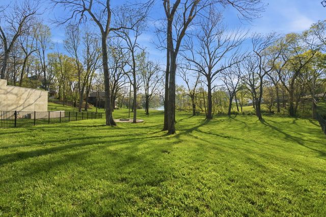 3023 E Inglewood Court, Springfield, MO 65804