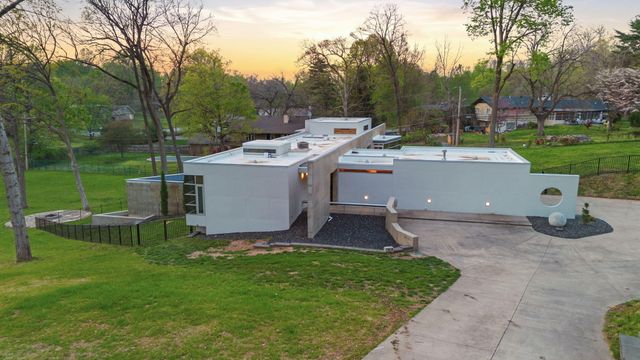 3023 E Inglewood Court, Springfield, MO 65804