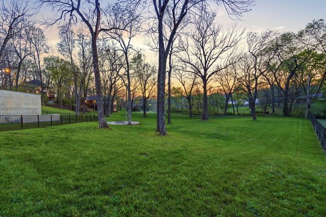 3023 E Inglewood Court, Springfield, MO 65804