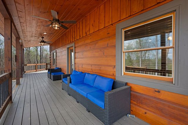 136 Pack Creek, Blue Ridge, GA 30513