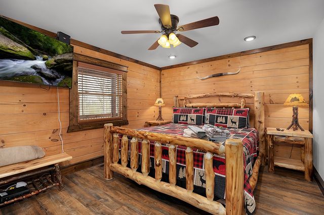 136 Pack Creek, Blue Ridge, GA 30513