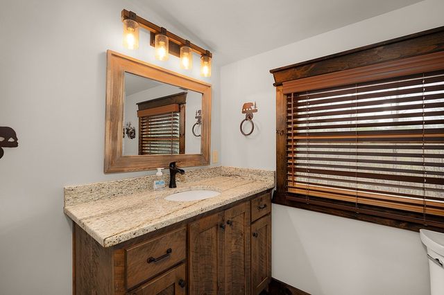 136 Pack Creek, Blue Ridge, GA 30513