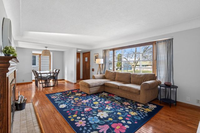 3524 Abbott Avenue N, Robbinsdale, MN 55422