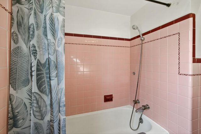 3524 Abbott Avenue N, Robbinsdale, MN 55422