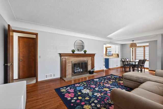 3524 Abbott Avenue N, Robbinsdale, MN 55422