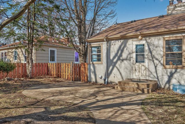 3524 Abbott Avenue N, Robbinsdale, MN 55422