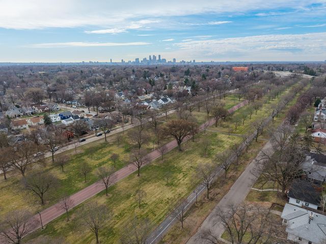 3524 Abbott Avenue N, Robbinsdale, MN 55422