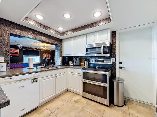 3802 GRAYTON DRIVE, New Port Richey, FL 34652