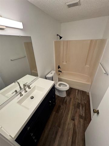 4851 16TH STREET, Zephyrhills, FL 33542