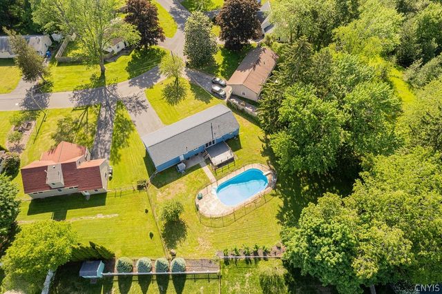 3 Trelign Drive, Cicero, NY 13212