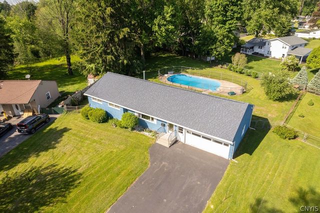 3 Trelign Drive, Cicero, NY 13212