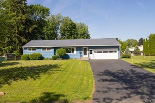 3 Trelign Drive, Cicero, NY 13212