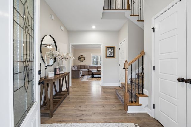 1033 Brightwood Ct, Clarksville, TN 37043