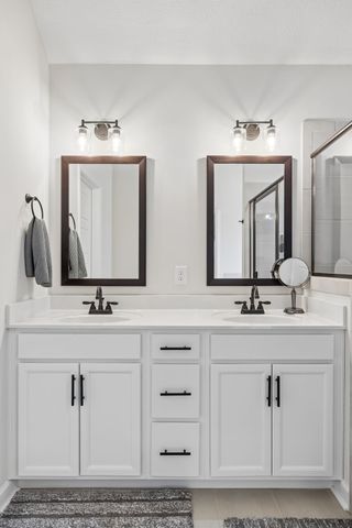 1033 Brightwood Ct, Clarksville, TN 37043