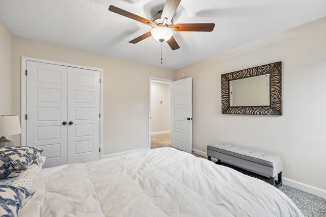 1033 Brightwood Ct, Clarksville, TN 37043