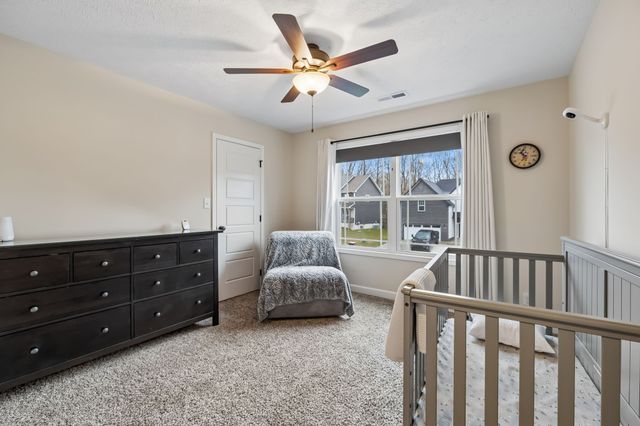 1033 Brightwood Ct, Clarksville, TN 37043