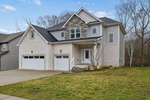 1033 Brightwood Ct, Clarksville, TN 37043