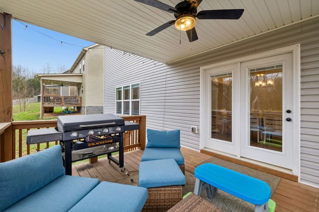 1033 Brightwood Ct, Clarksville, TN 37043