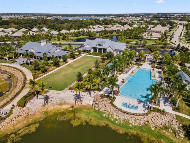 8121 STERNWAY ROAD, Sarasota, FL 34240