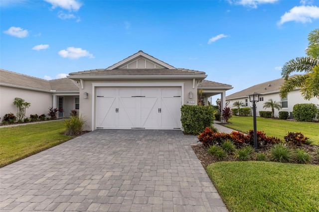 8121 STERNWAY ROAD, Sarasota, FL 34240