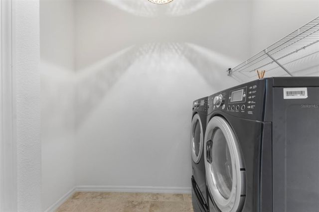 8121 STERNWAY ROAD, Sarasota, FL 34240